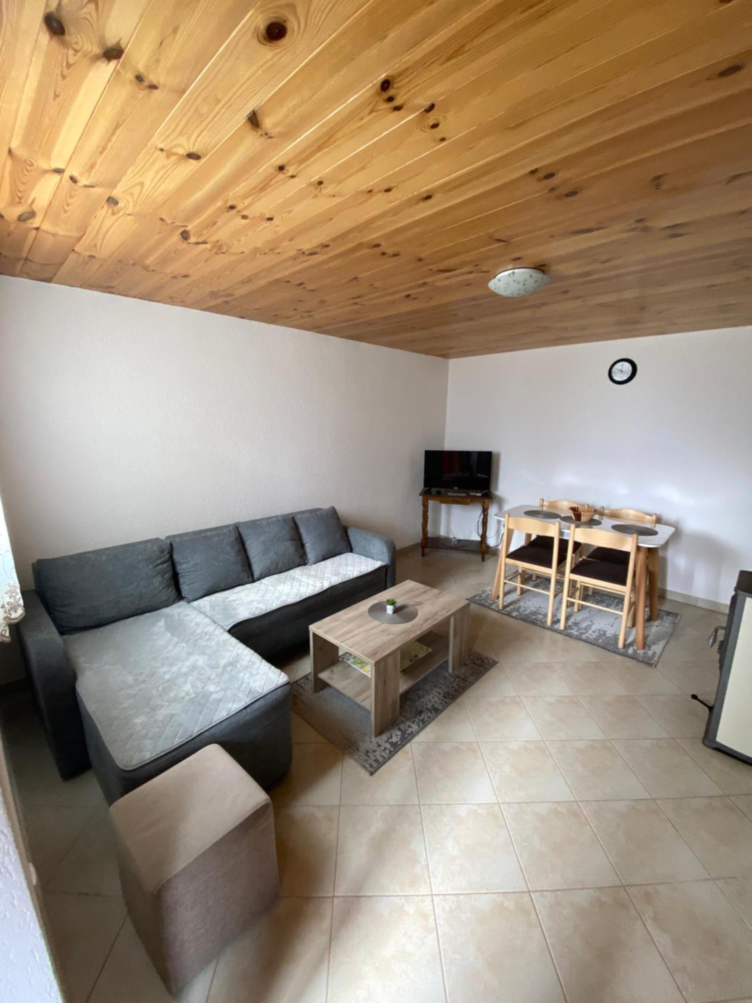 Holiday Home Apartman Aco جابلياك المظهر الخارجي الصورة